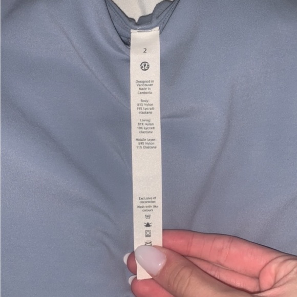Lululemon size 2 grey align tank! - Picture 3 of 4
